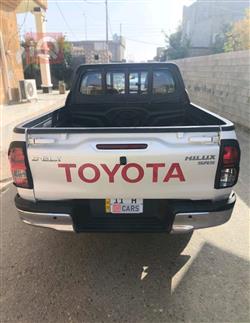 تويوتا هايلوكس